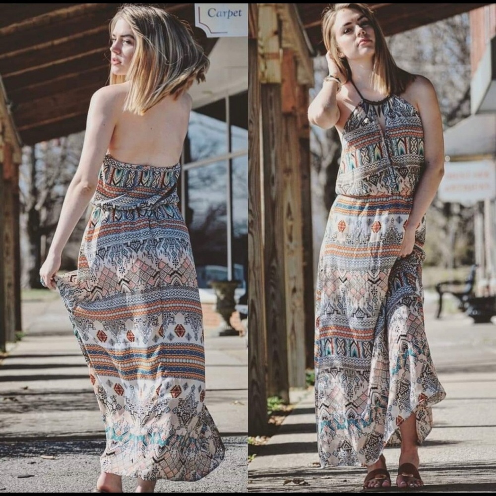 💥💋🎉Gorgeous Aztec Halter Maxi 💋❤️🌸 - Picture 2 of 4